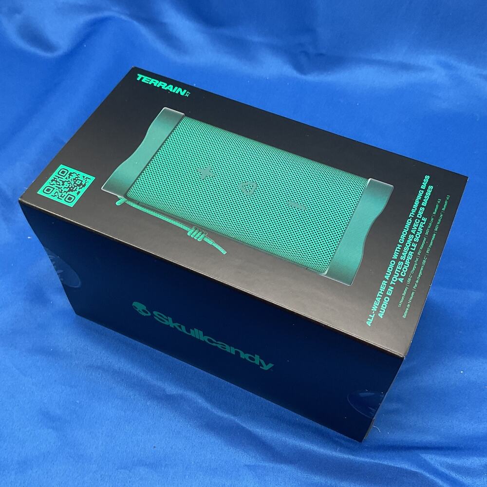 Skullcandy Terrain XT Wireless Bluetooth Speaker Green NEW SEALED - Picture 3 of 7